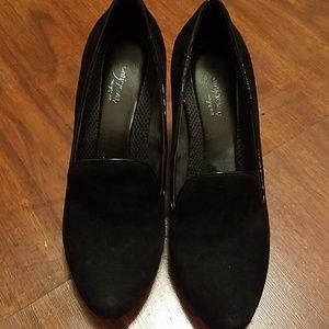 Shoe